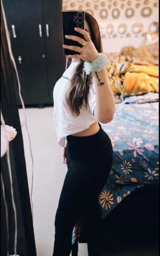 Luxury Sweets escort – Indian escort in Hyderabad — 3 / 5