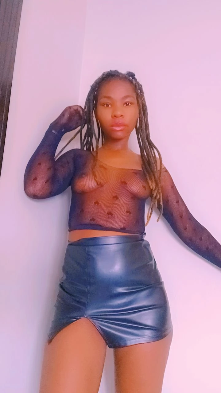 Blackqueenforoutcallandincalls – Malian escort in Kampala — 11 / 12