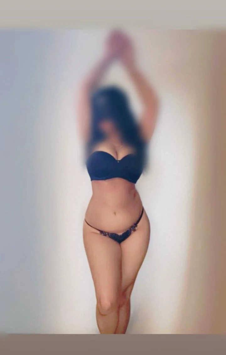 Sashi – Sri Lankan escort in Colombo — 5 / 6