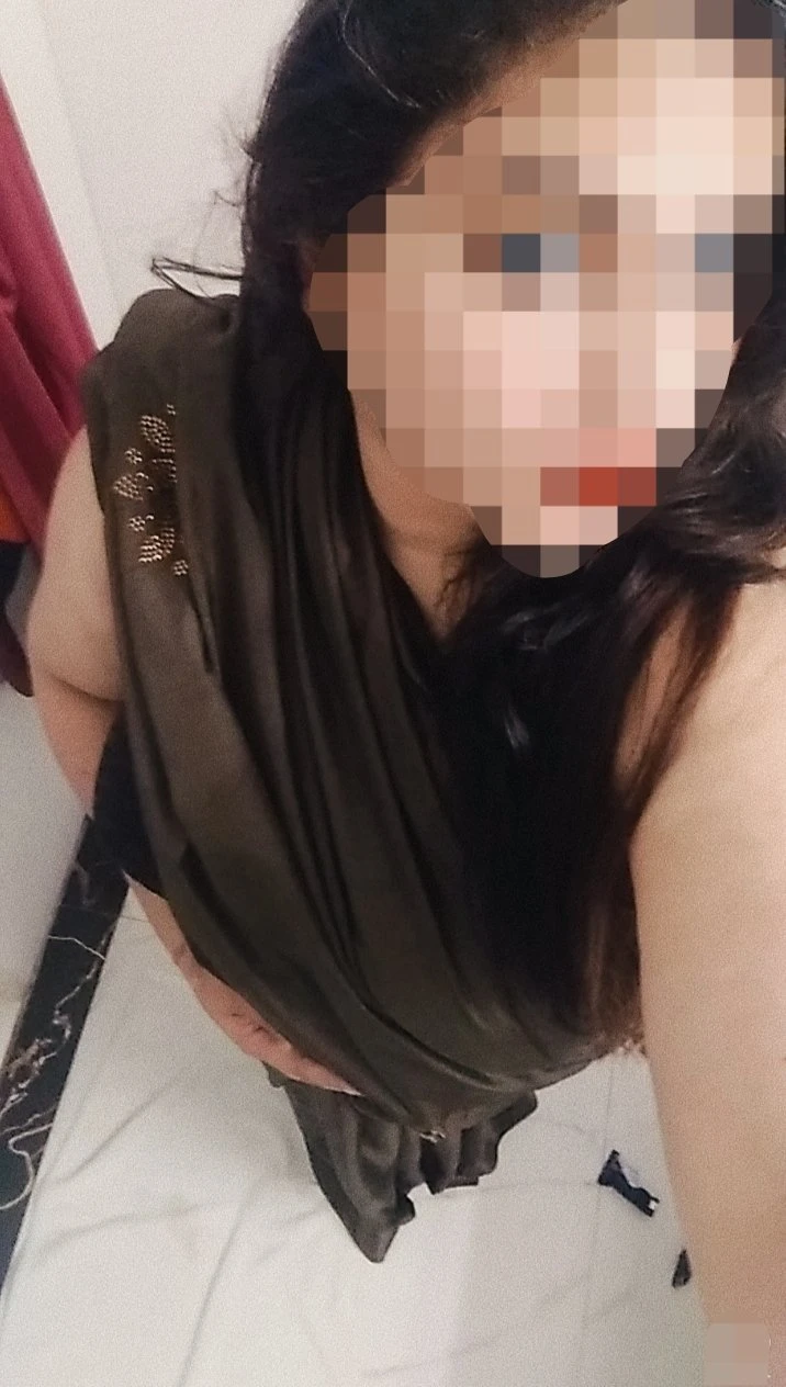 Angel Thakur RealMeet @ Camshow – Indian escort in New Delhi — 11 / 16