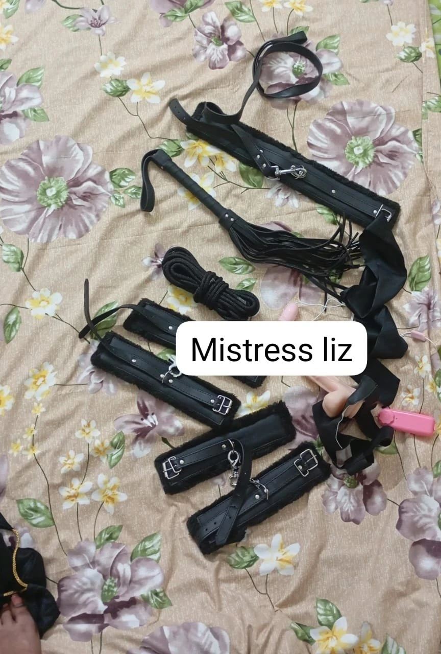 Liz,pubic hair shaver,meet&toys camshow – Jamaican escort in Hyderabad — 3 / 4
