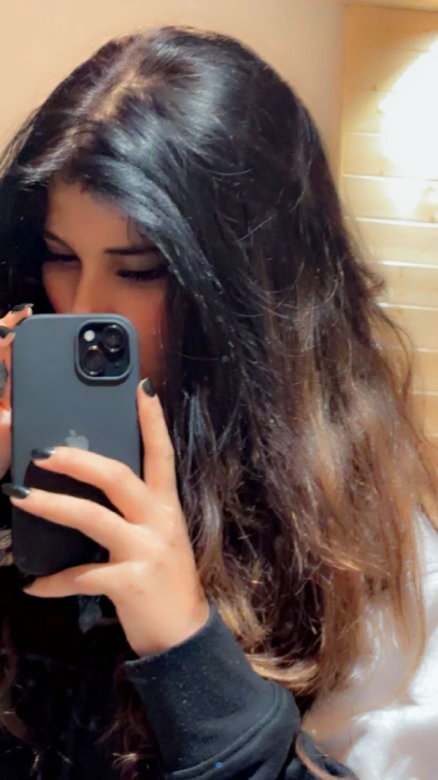 MY SELF SERVICE (CAM AND REAL)CALL ME – Indian escort in Hyderabad — 1 / 6