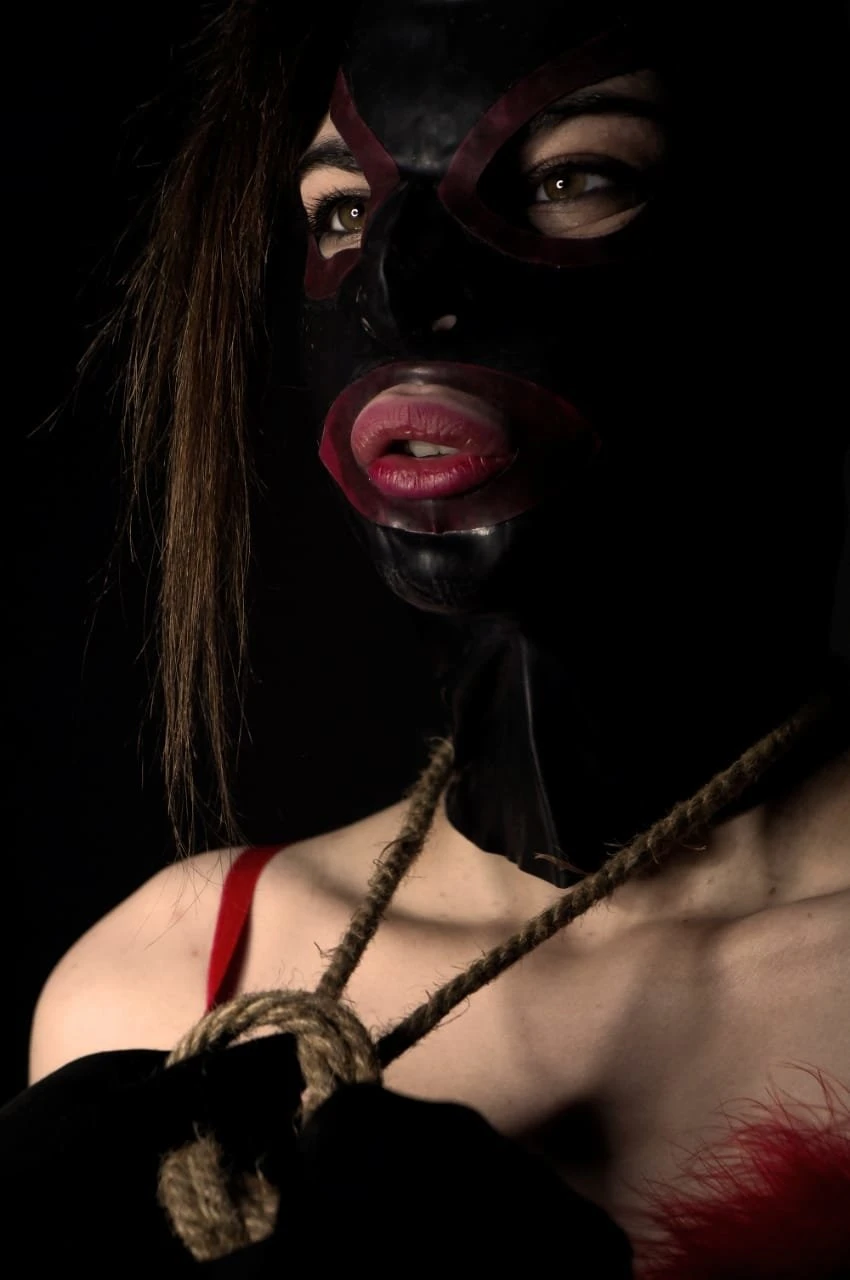 Goddess Medusa – Greek dominatrix in Beirut — 15 / 16