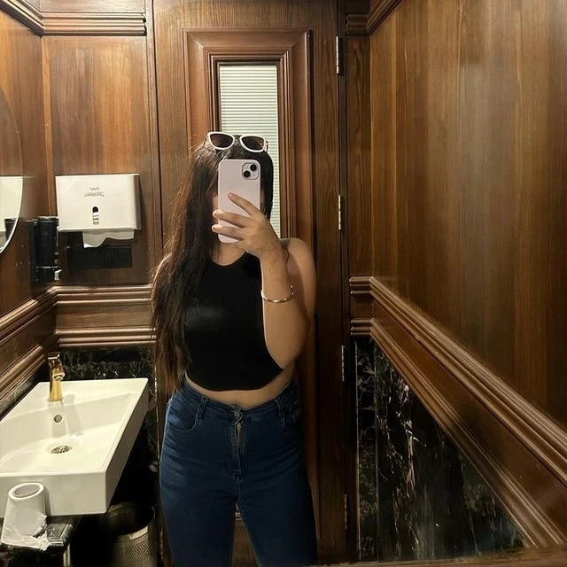 Sweta – Indian escort in Gurgaon — 4 / 5