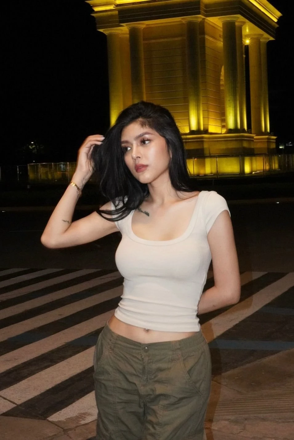Sexy Courtney is back – Filipino escort in New Delhi — 2 / 21