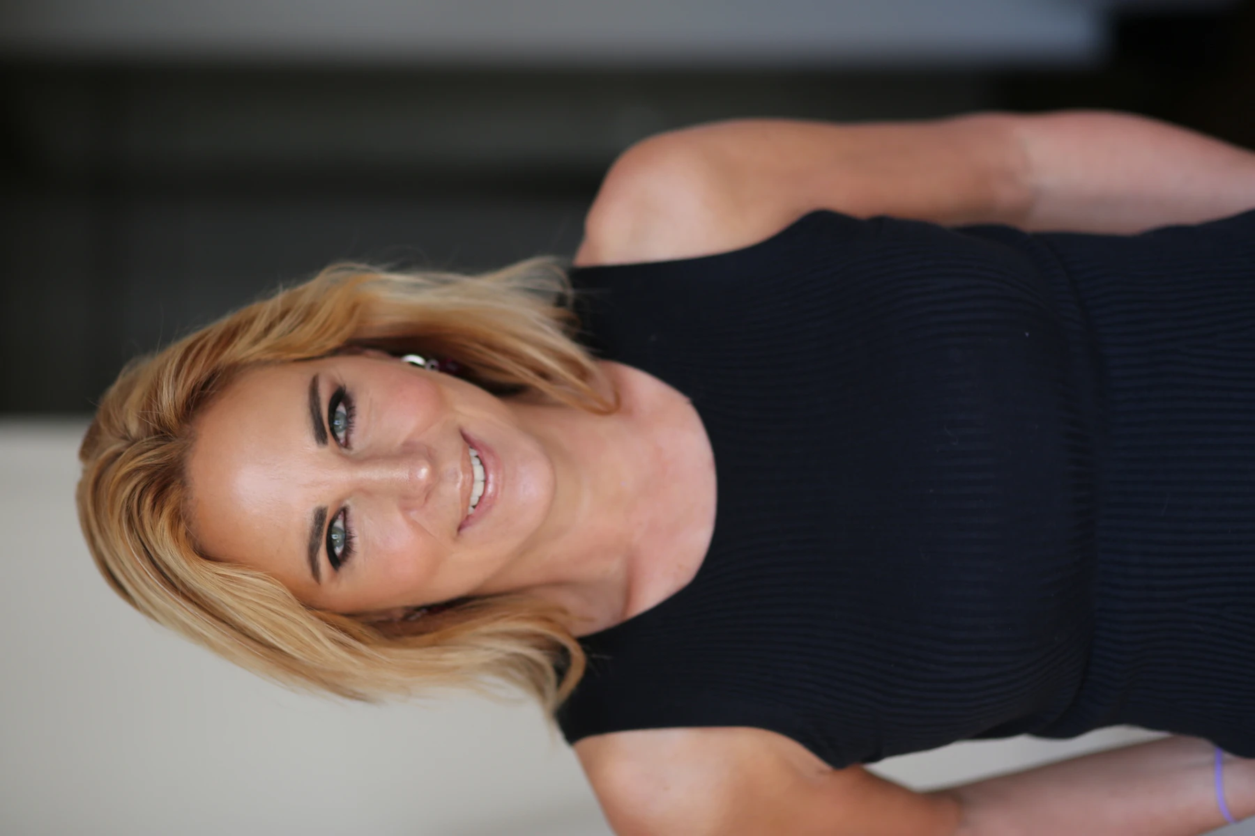 Summer – British masseuse in Beirut — 4 / 9