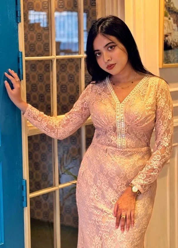 ꧁༒Poonam🦋(escorts Service )༒24 – Indian escort in Surat, Escort, Surat