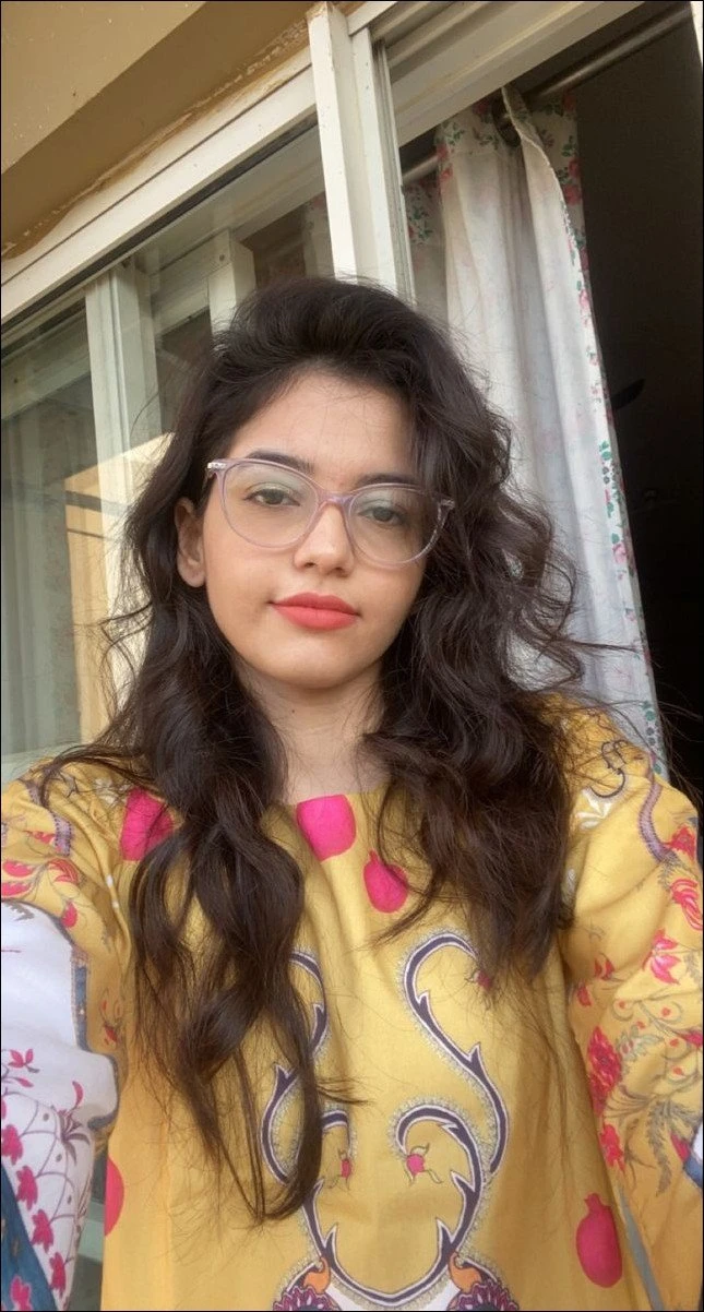 Russian Girls Available – Indian escort in Pune — 1 / 4