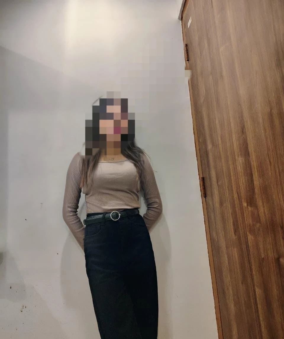 22 | Slim | Independent |Real – Indian escort in Guwahati — 9 / 14
