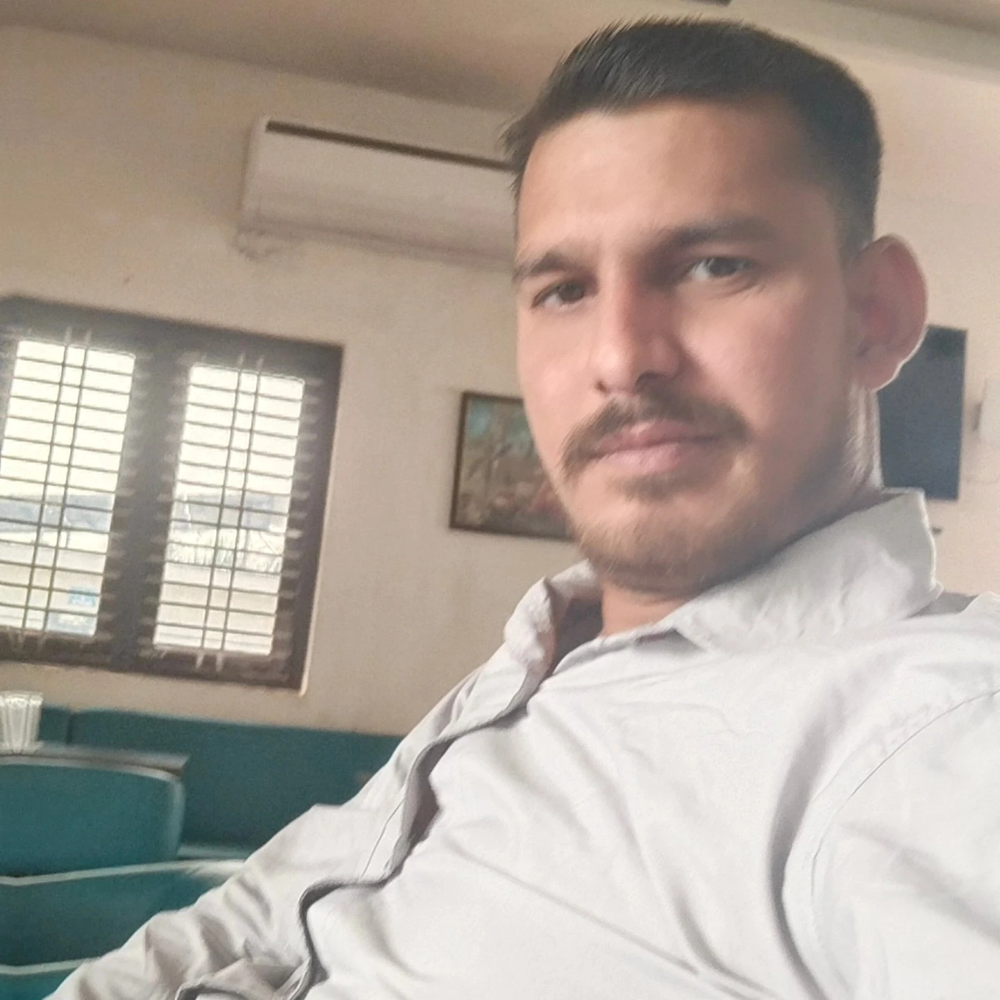 Raja Bhaiya – Indian escort in New Delhi — 2 / 4