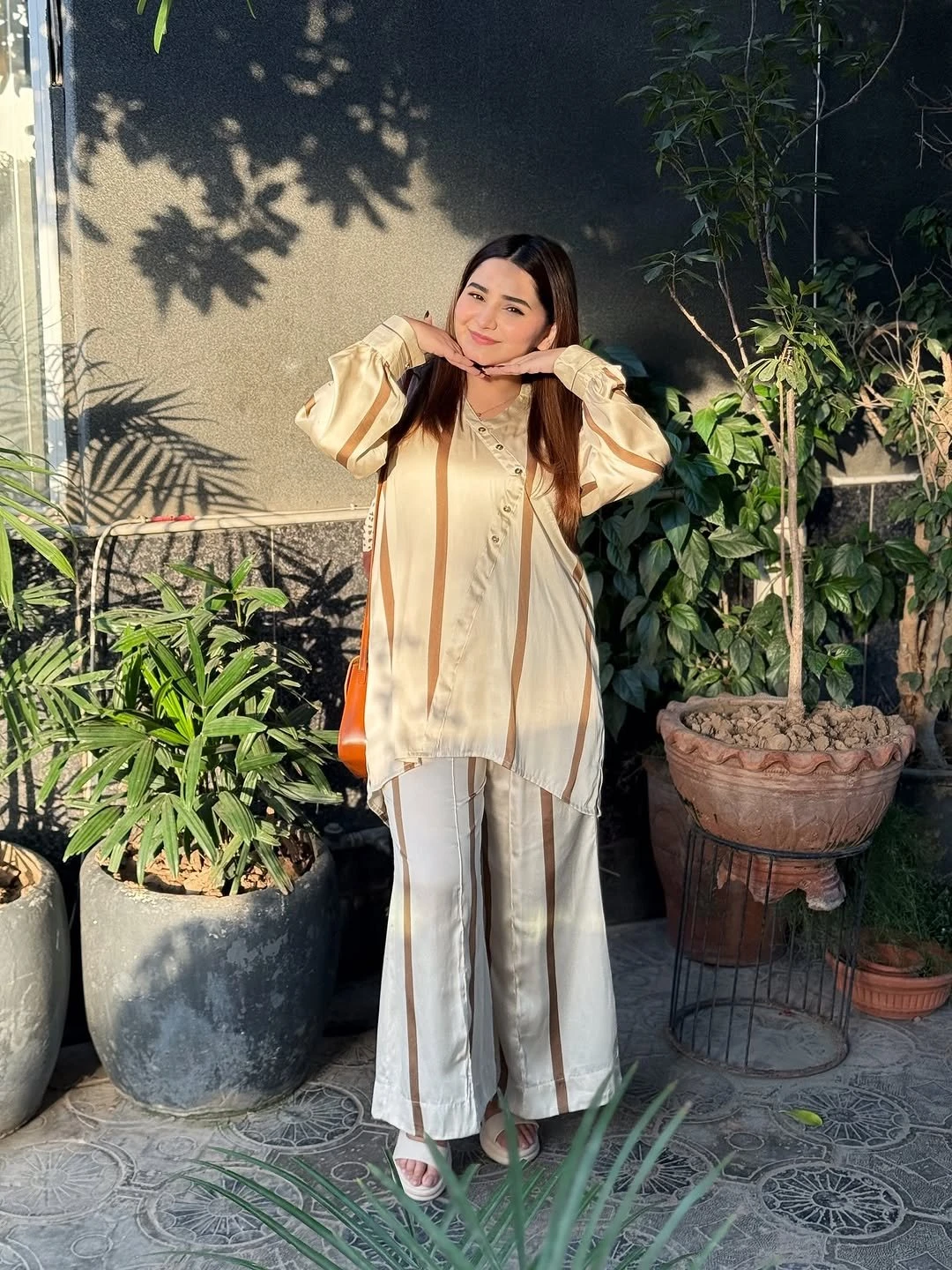 Urvashi – Indian escort in Kolkata — 2 / 4