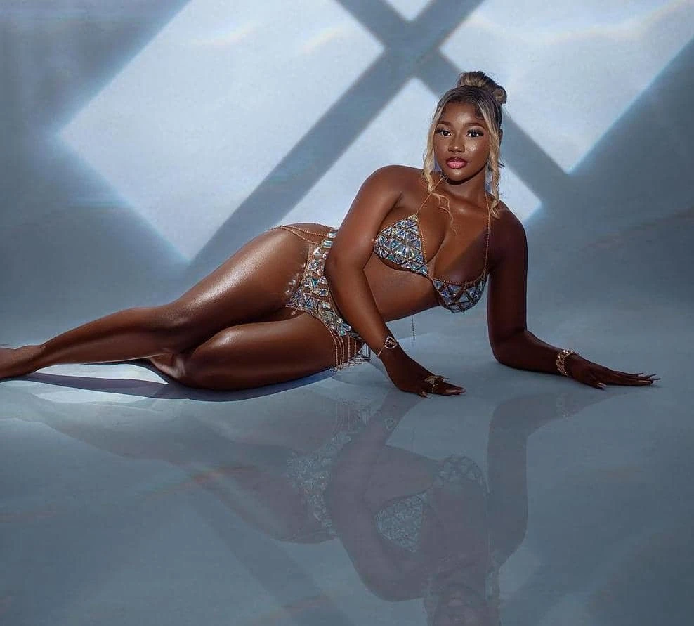 Falaliyah – Ghanaian escort in Beirut — 2 / 4
