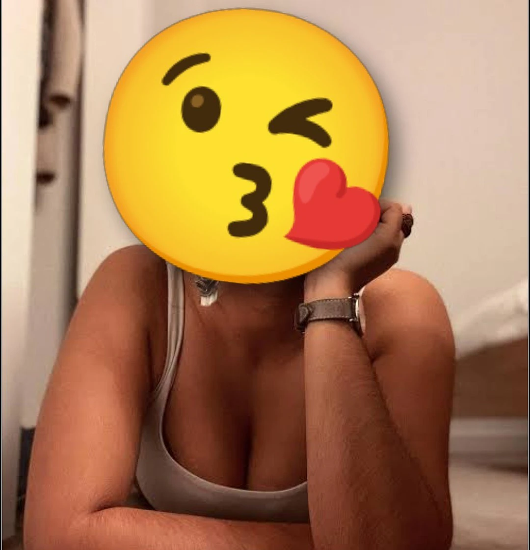 Mia – Indian escort in Noida — 2 / 3
