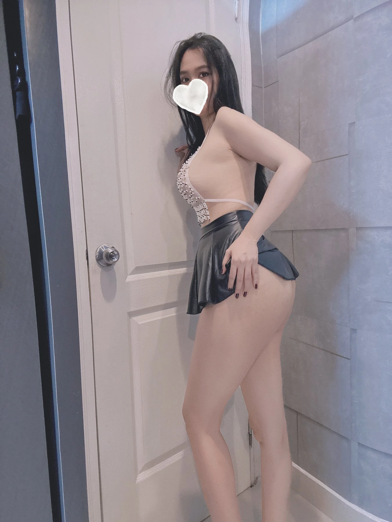 Krixi & Sushi – Vietnamese escort in Ho Chi Minh City — 8 / 20