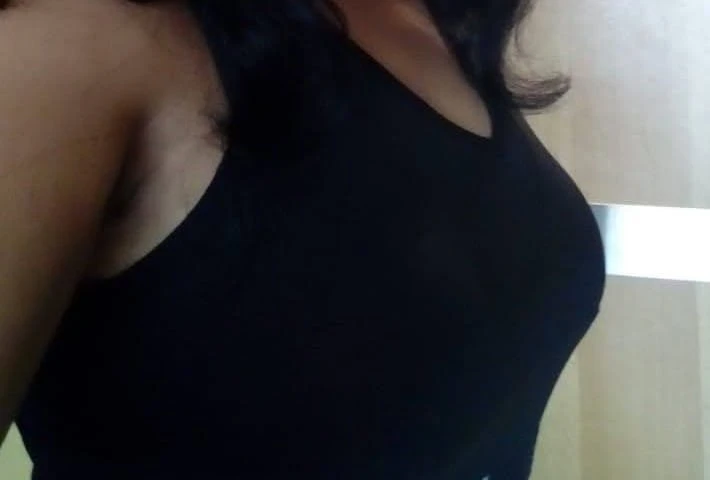 Cuttyshark – Indian escort in Mumbai — 5 / 6