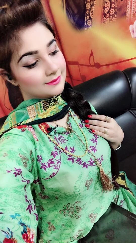 Nimra – Pakistani escort in Islamabad — 4 / 13
