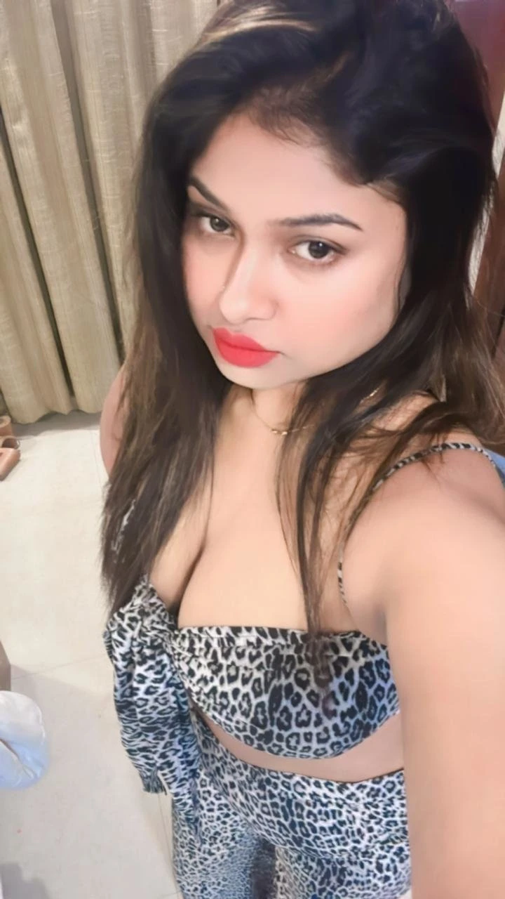 Kushi Sen – Indian escort in Kolkata — 1 / 7