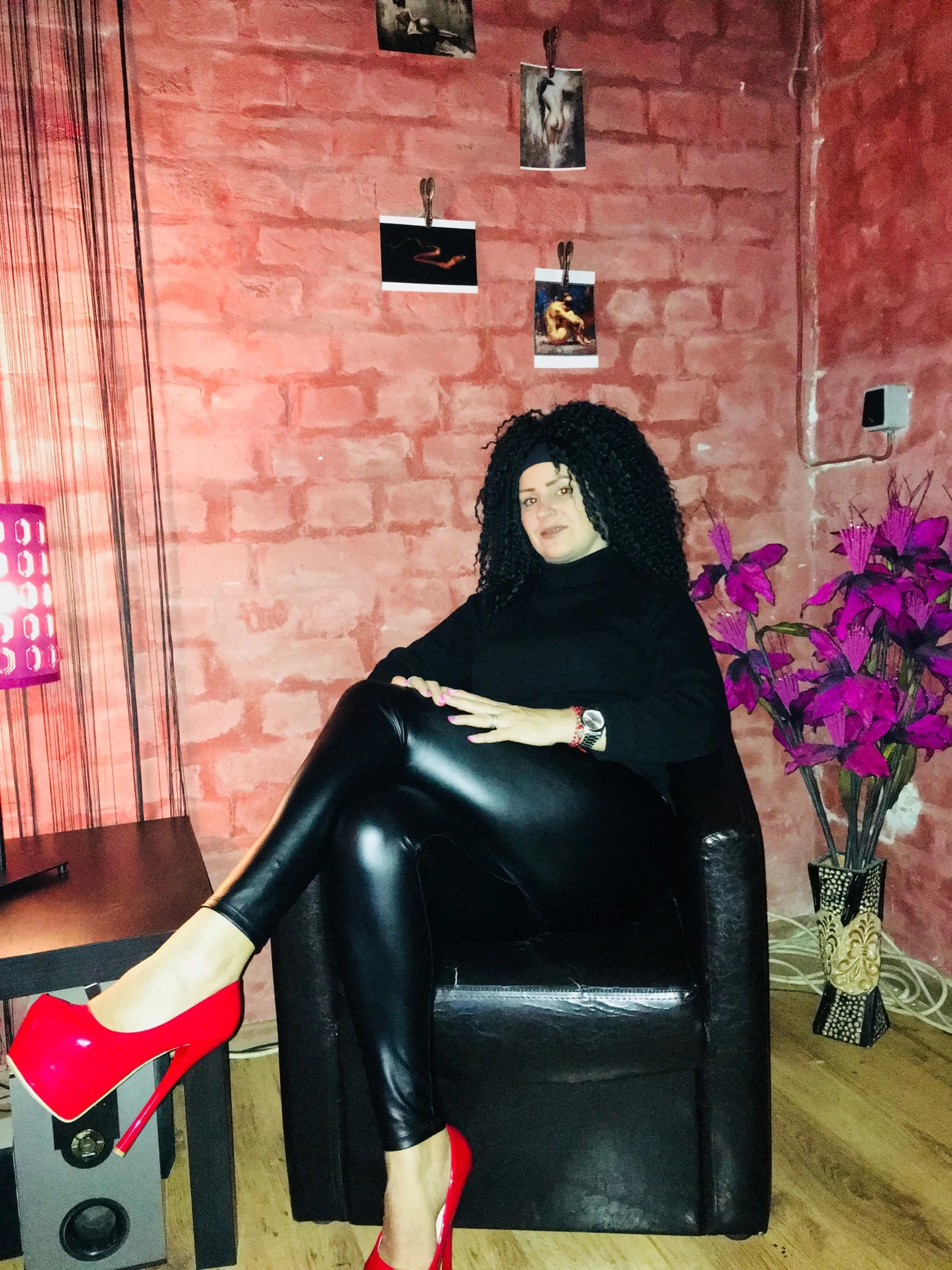 Mary New in Town – Romanian escort in Bucharest — 2 / 11