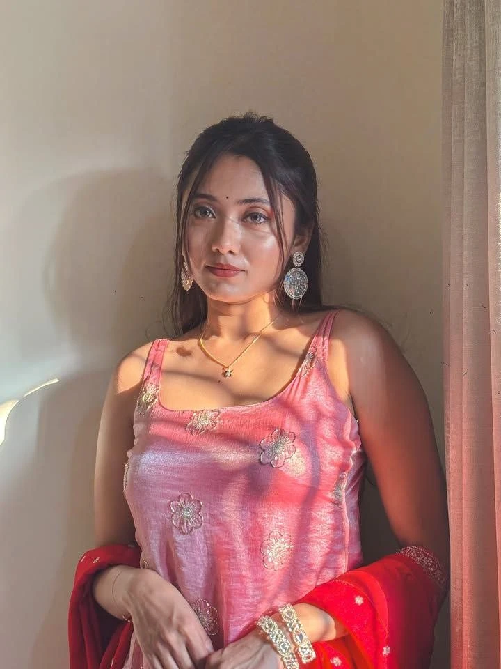 Anvi – Indian escort in Chandigarh — 3 / 4