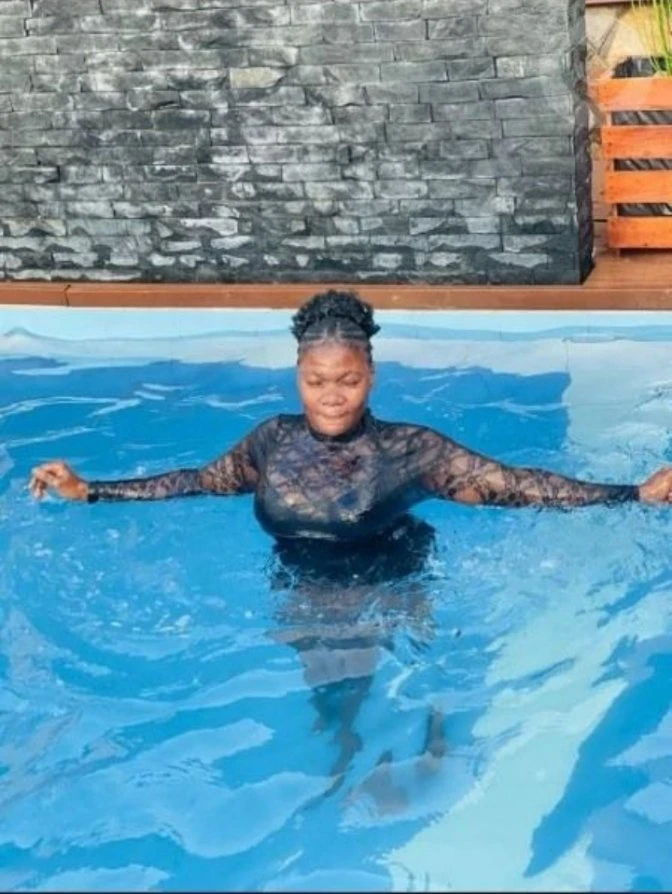 Dian – Ugandan escort in Kampala — 3 / 8