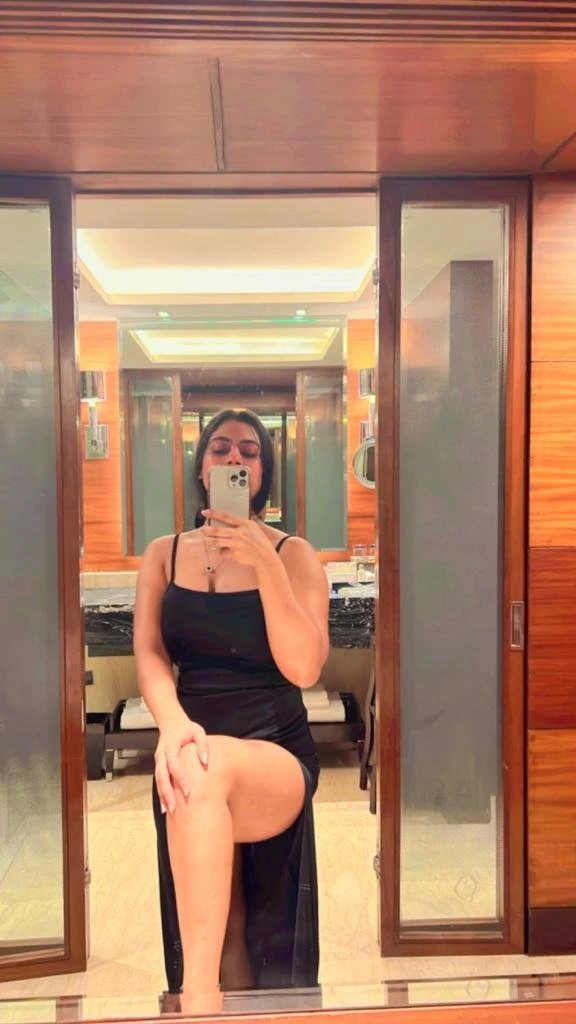 Neekita – Indian escort in Jaipur — 3 / 6