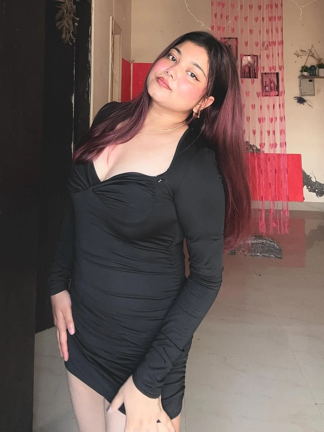 Hansika – Indian escort in Pune — 1 / 2
