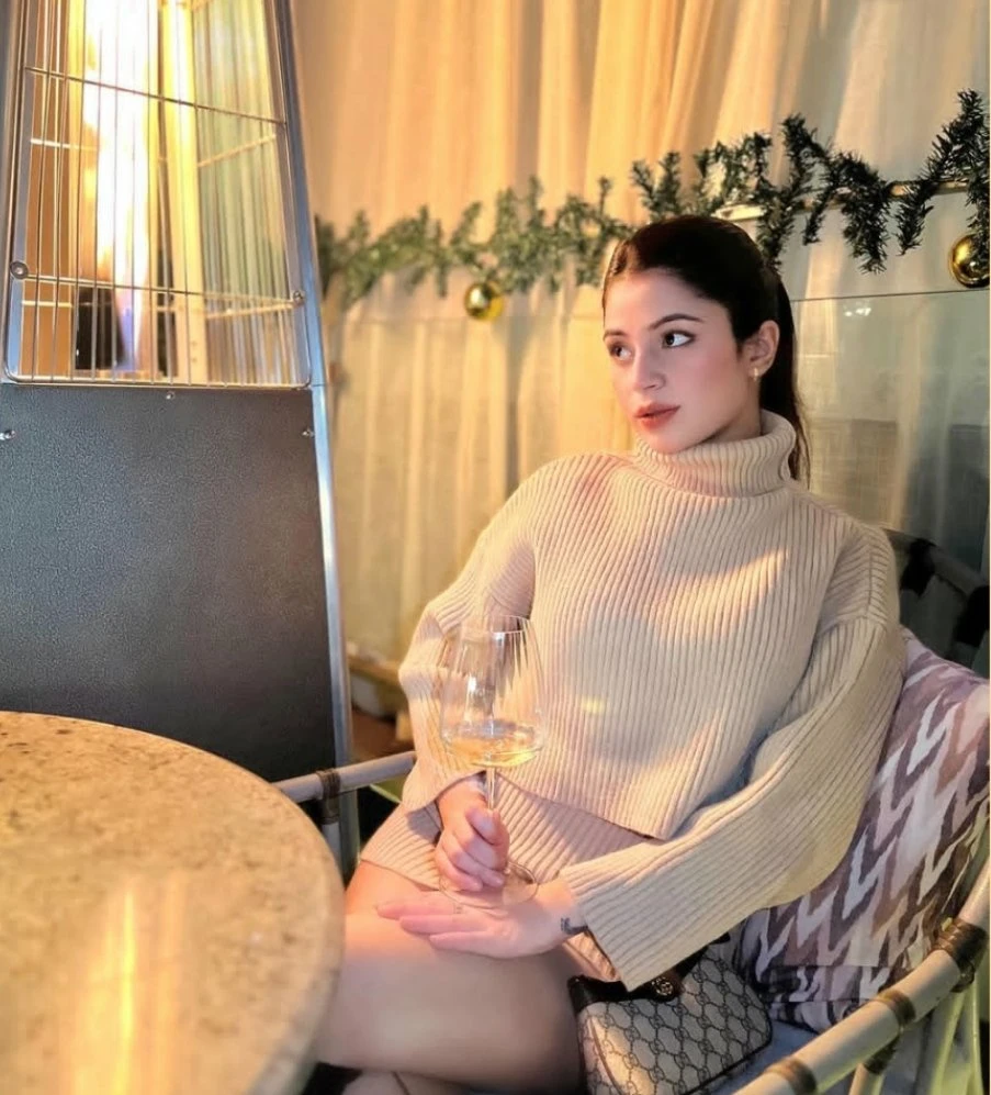 Purvi – Indian escort in Noida — 6 / 7