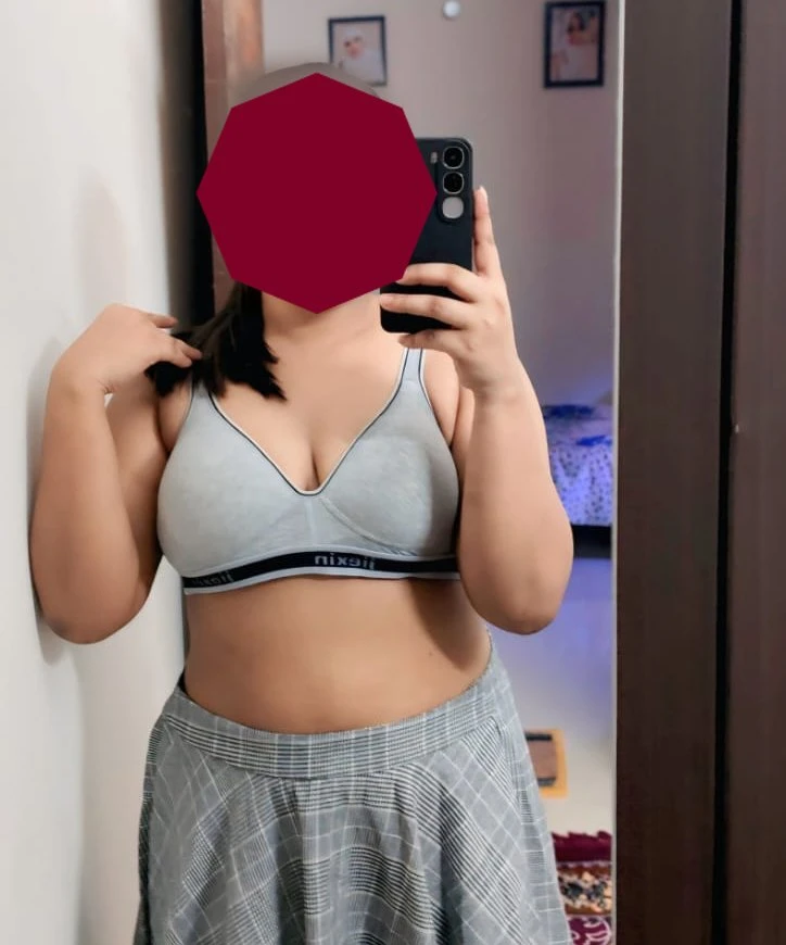 Pranti Singh 22+ College Girl – Indian escort in New Delhi — 5 / 6