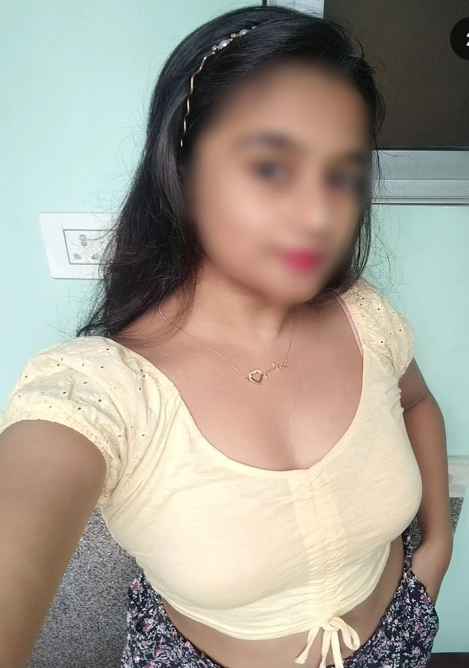 Saloni 🦋 here web & Meet session – Indian escort in Pune — 2 / 3