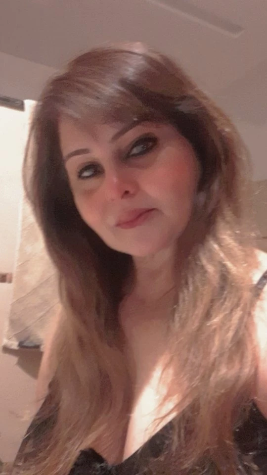 Zara – Pakistani escort in Lahore — 8 / 31