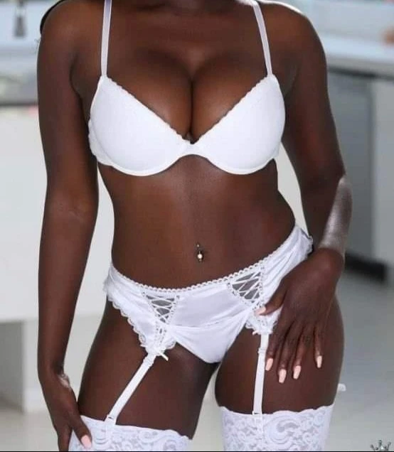 Mellisa – Ugandan escort in Kampala — 2 / 3