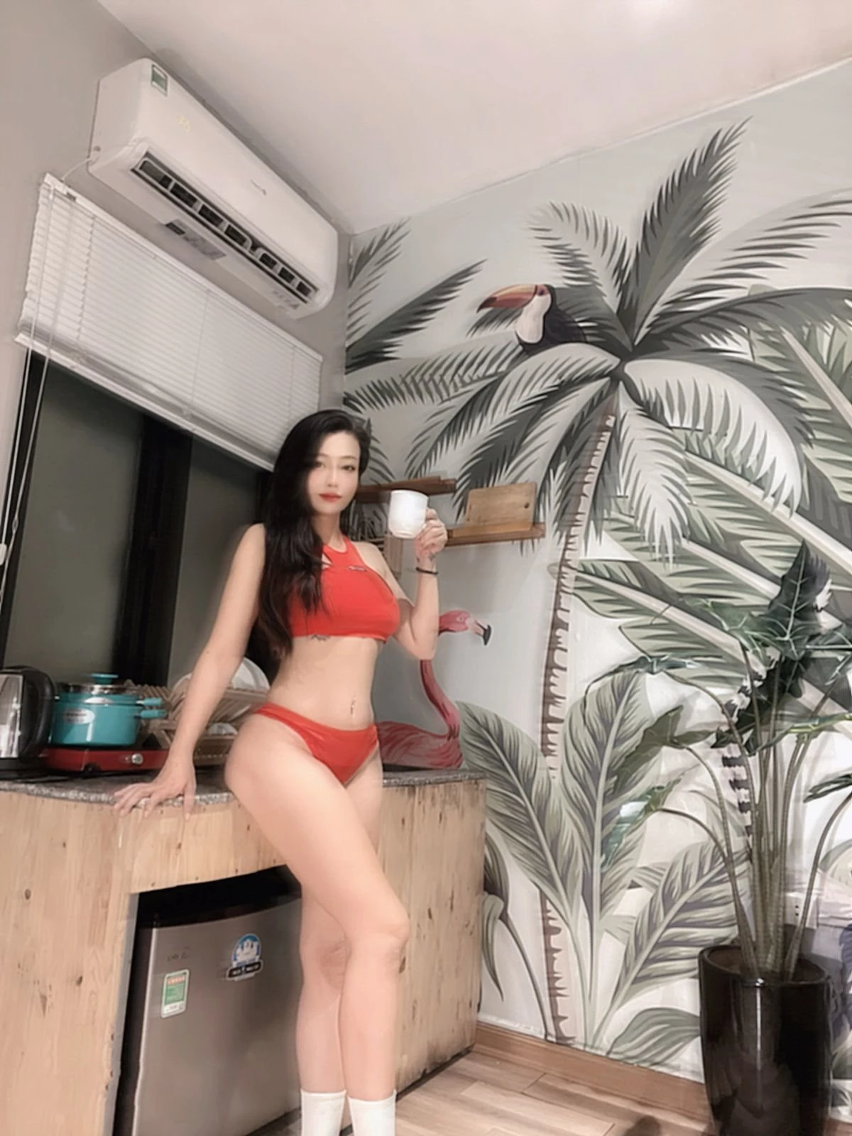 Vanessa – Vietnamese escort in Hanoi — 5 / 8