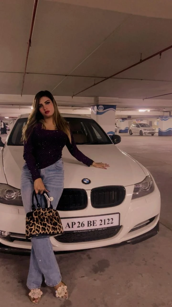 Supriya – Indian escort in Hyderabad — 4 / 15