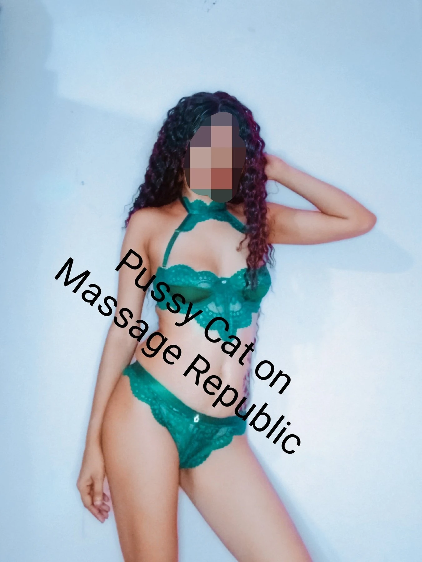 Pussy Cat – Sri Lankan adult performer in Colombo — 10 / 31