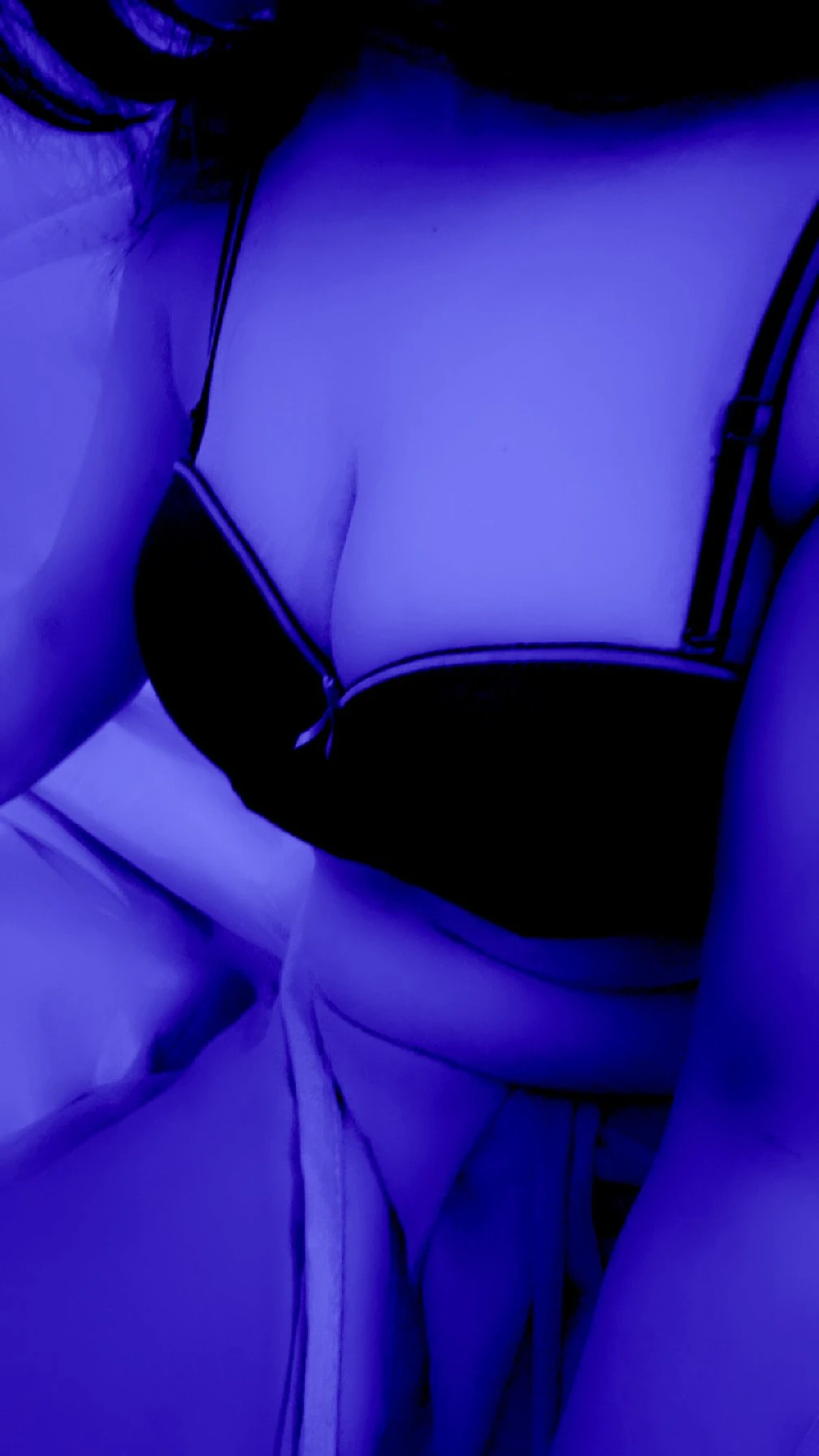 Maansi, Meet Only Mature Travelers – Indian escort in Mumbai — 2 / 3
