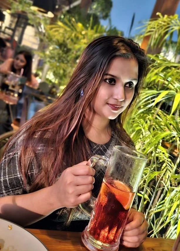 Natasha Teen – Indian escort in New Delhi — 14 / 16