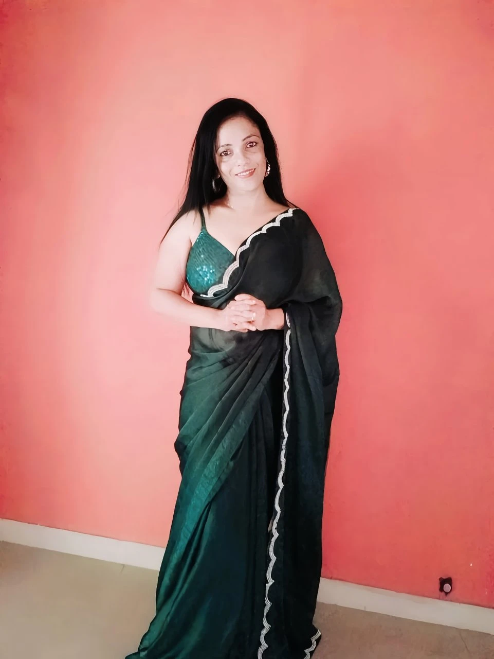 Real Meet & Webcam Shows – Indian escort in Pune — 5 / 6