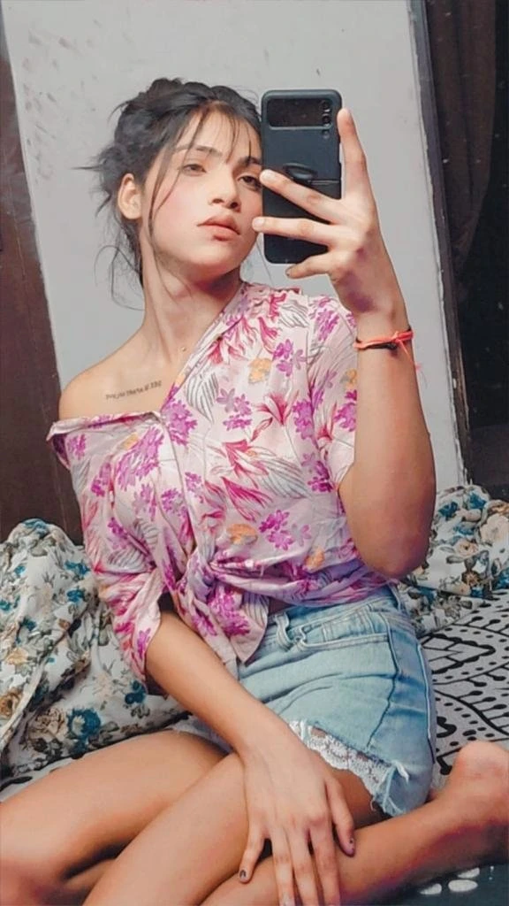 Urfi – Indian escort in New Delhi, Escort, New Delhi
