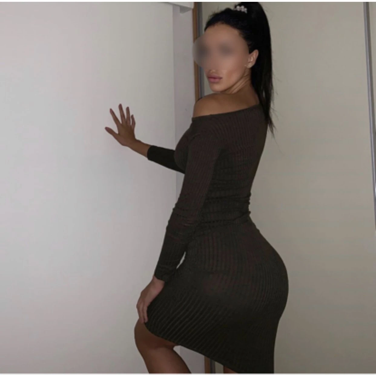 Alicia – Spanish escort in Bucharest — 4 / 5