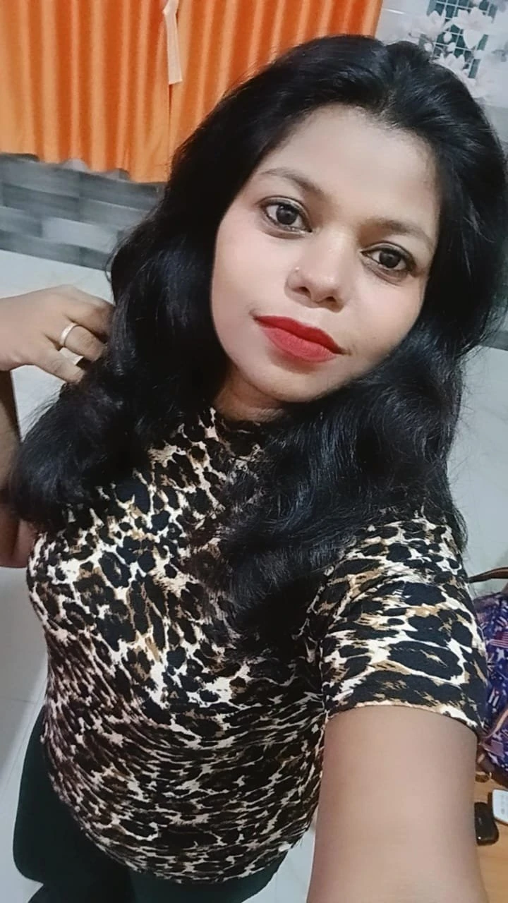 Real Meet and Cam Show Available – Indian escort in Hyderabad — 1 / 2