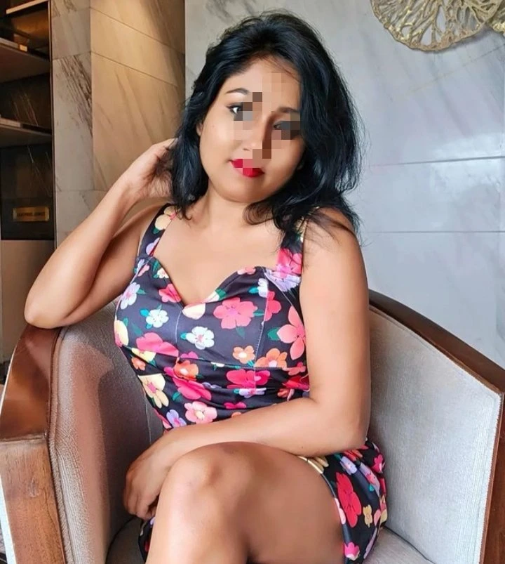 Dipika – Indian escort in Kochi — 2 / 4