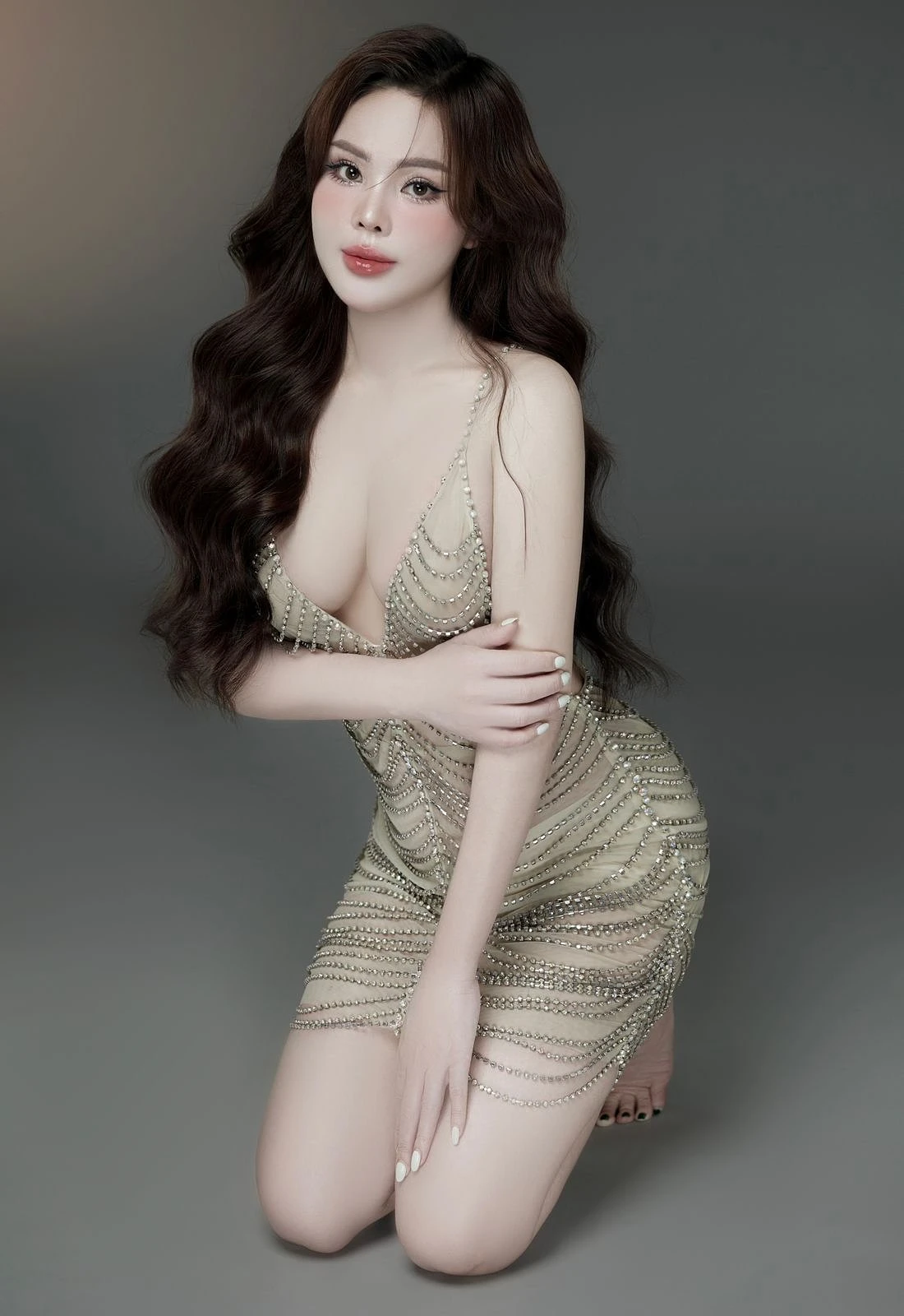 Daria – Vietnamese escort in Hanoi — 4 / 8