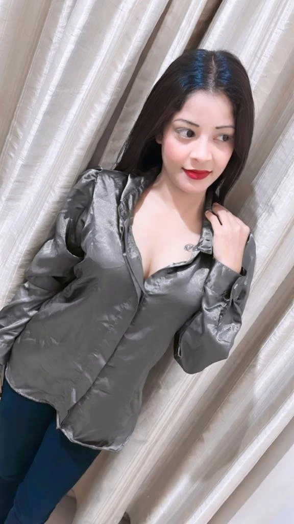 Ali Na – Indian escort in Chennai — 1 / 4