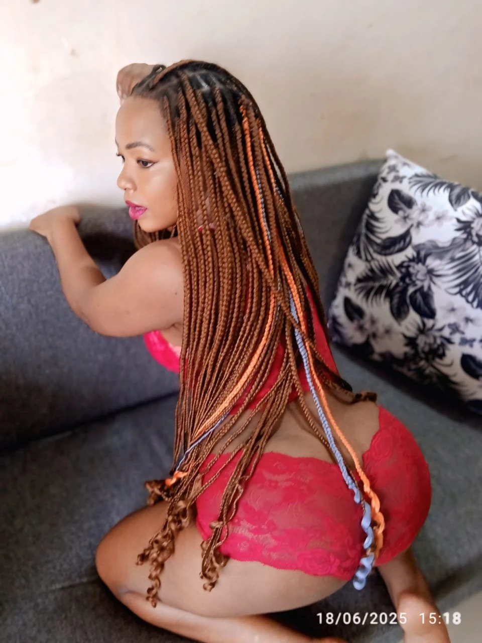 Anisha – Tanzanian escort in Pune — 5 / 9