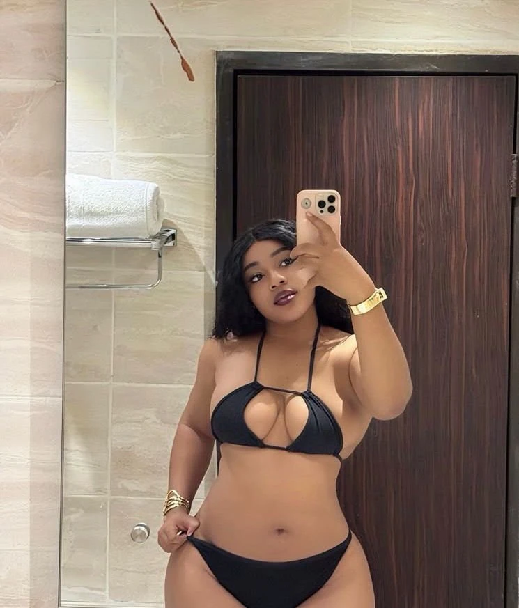 Megan – Angolan escort in Casablanca — 4 / 6