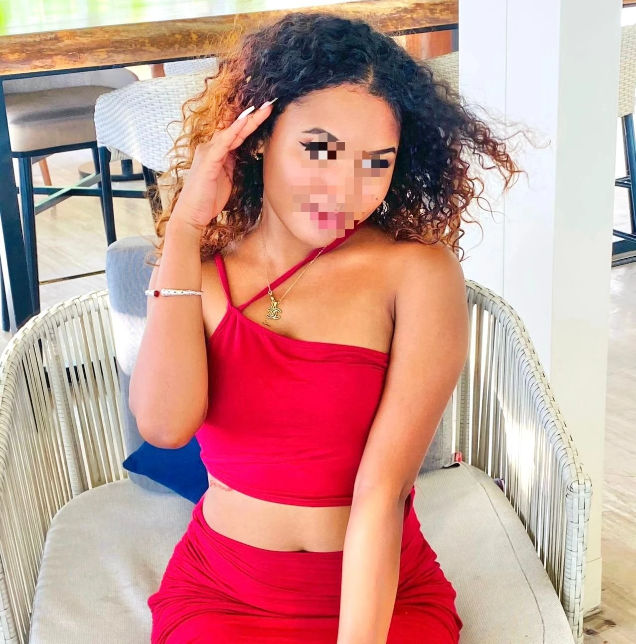 Stecy – French escort in Colombo — 2 / 6