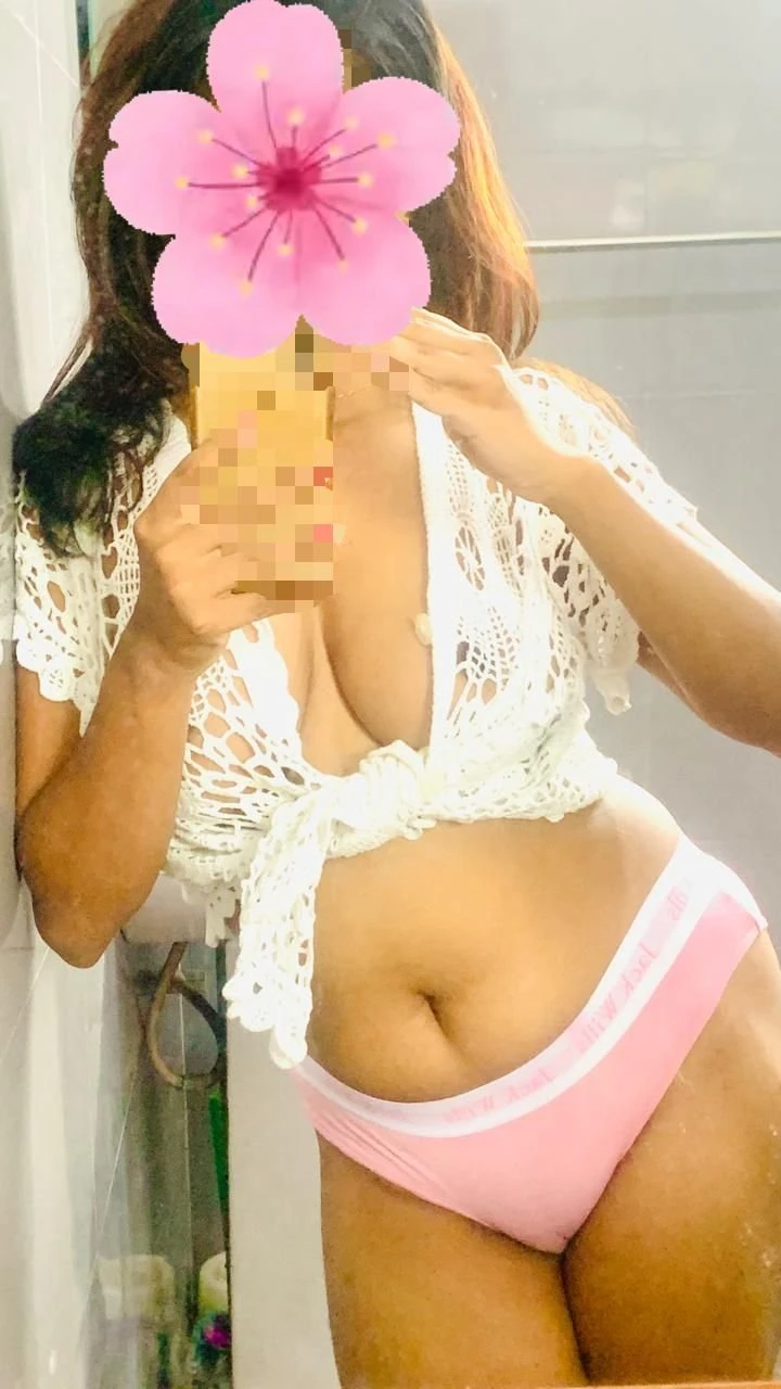 Shenushi (contact on whatsapp) – Sri Lankan escort in Colombo — 8 / 19