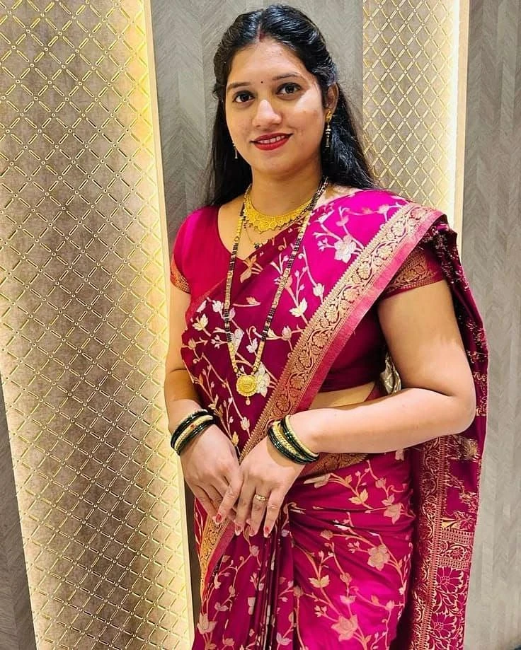 Ridhi Patil Kalyan Dombivli Available – Indian escort in Kalyan — 4 / 5