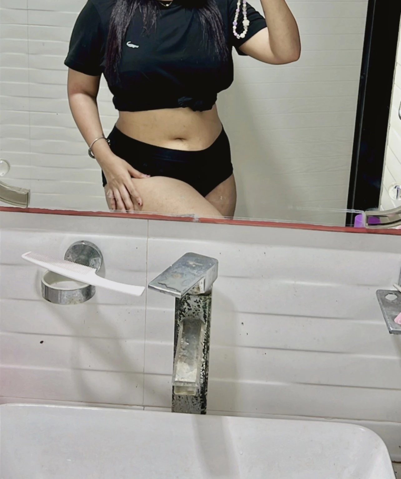 Roshni Khanna – Indian escort in Mumbai — 6 / 8