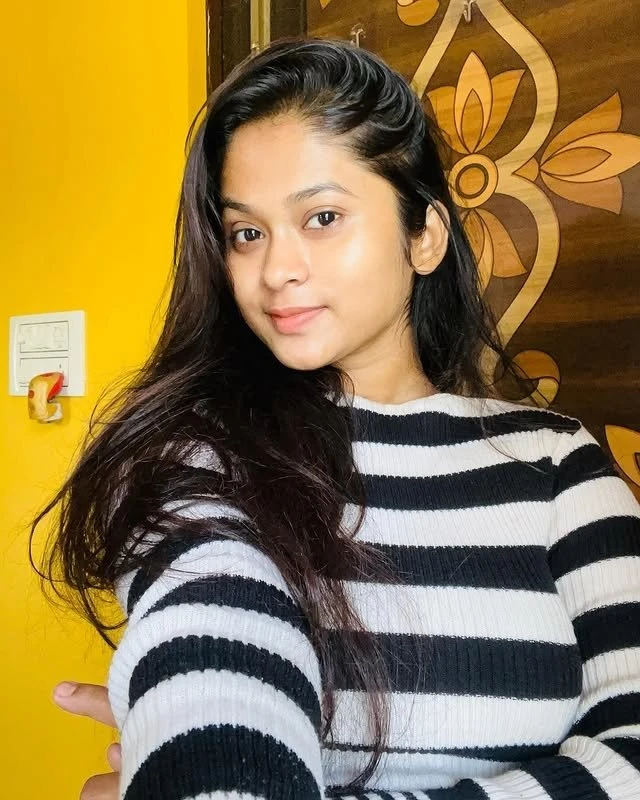 Kanchan – Indian escort in Kochi — 2 / 4